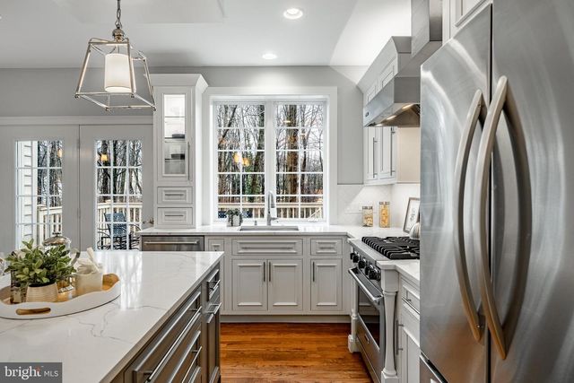 34 JOHN BEAL DR, Garnet Valley, PA 19060