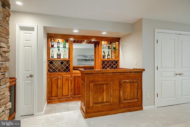 34 JOHN BEAL DR, Garnet Valley, PA 19060