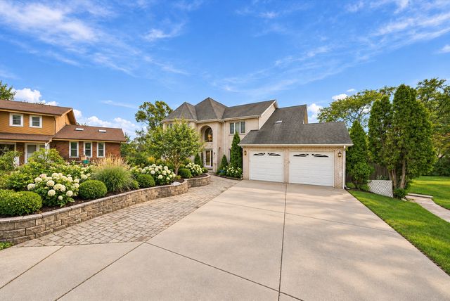 9727 S Meryton Court, Palos Hills, IL 60465