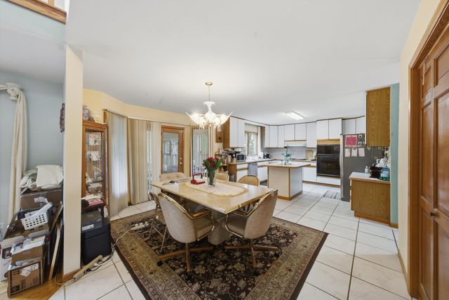 9727 S Meryton Court, Palos Hills, IL 60465