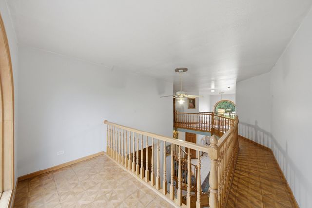 9727 S Meryton Court, Palos Hills, IL 60465