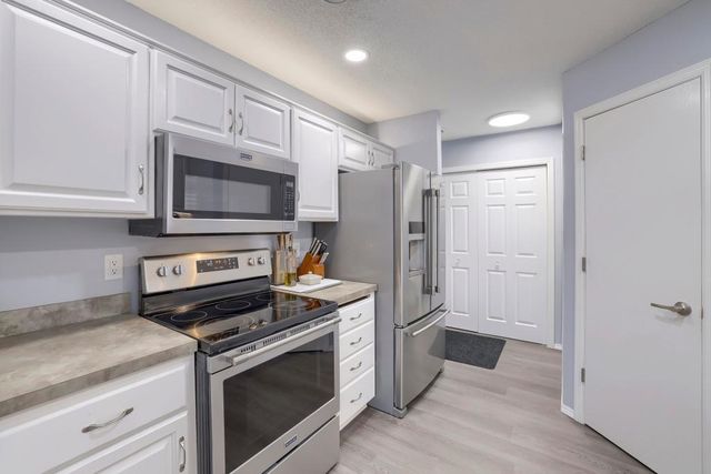 8554 122nd Avenue N, Champlin, MN 55316