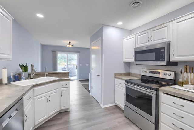 8554 122nd Avenue N, Champlin, MN 55316