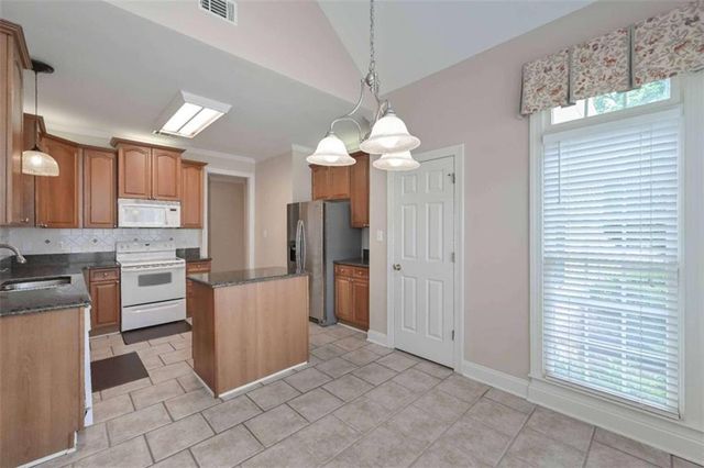 1239 BRENTWOOD Court, Douglasville, GA 30135