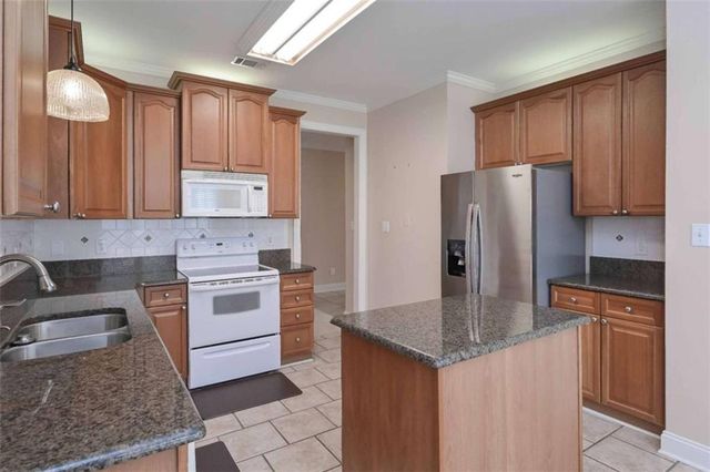 1239 BRENTWOOD Court, Douglasville, GA 30135