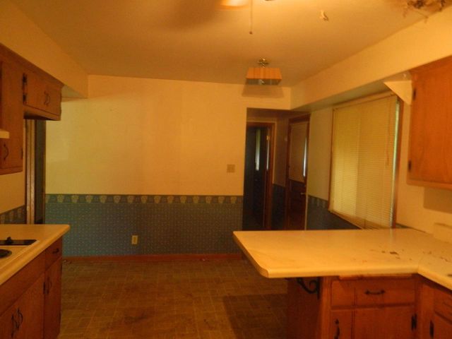 415 Catskill ROAD, Waukesha, WI 53186