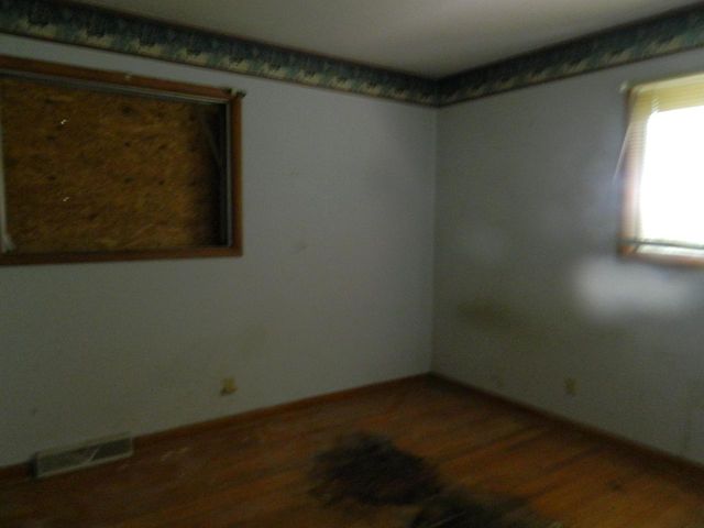 415 Catskill ROAD, Waukesha, WI 53186