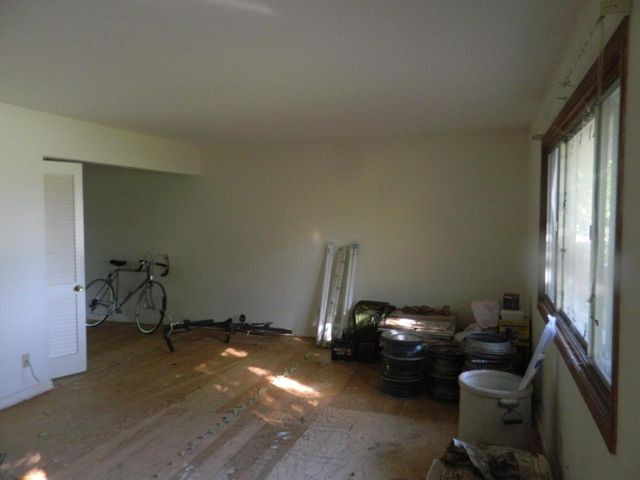 415 Catskill ROAD, Waukesha, WI 53186