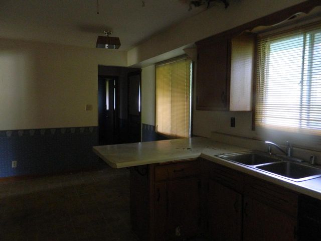 415 Catskill ROAD, Waukesha, WI 53186