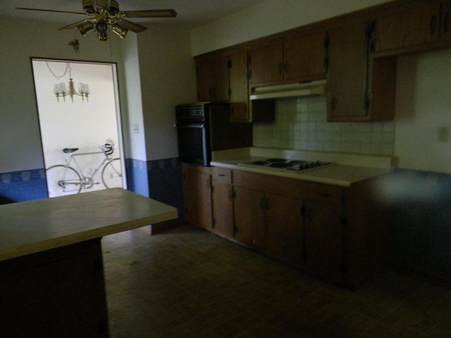 415 Catskill ROAD, Waukesha, WI 53186