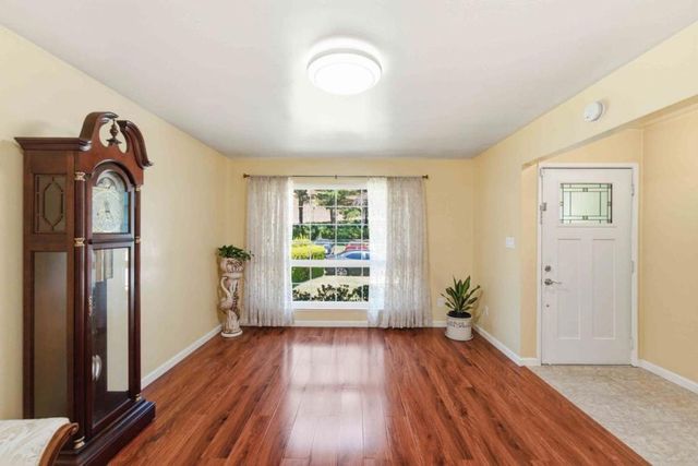 10 Overlook Lane, El Sobrante, CA 94803