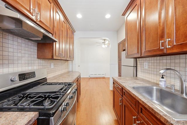 333 E 238th Street, Bronx, NY 10470