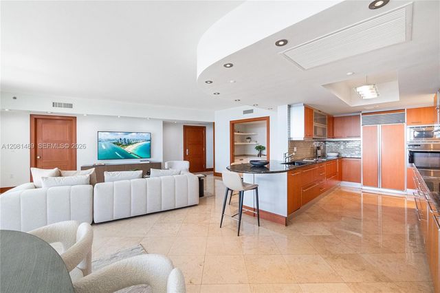 400 Alton Road 1106, Miami Beach, FL 33139