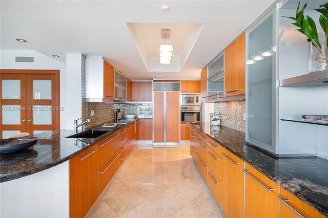 400 Alton Road 1106, Miami Beach, FL 33139