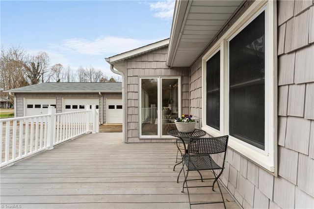 1805 Garner Road, Yadkinville, NC 27055