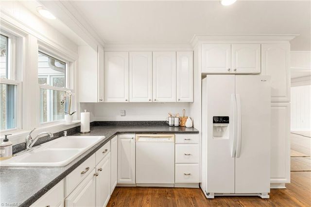 1805 Garner Road, Yadkinville, NC 27055