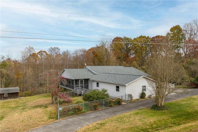 1805 Garner Road, Yadkinville, NC 27055
