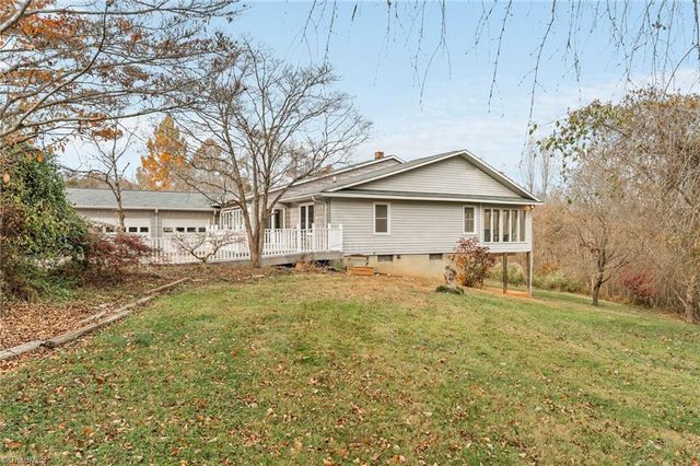 1805 Garner Road, Yadkinville, NC 27055