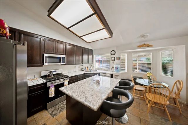 5327 Carlo Court, Palmdale, CA 93552