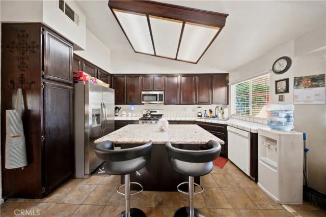 5327 Carlo Court, Palmdale, CA 93552