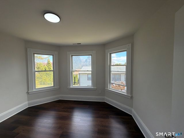 316 West Main Street 2, Milford, CT 06460
