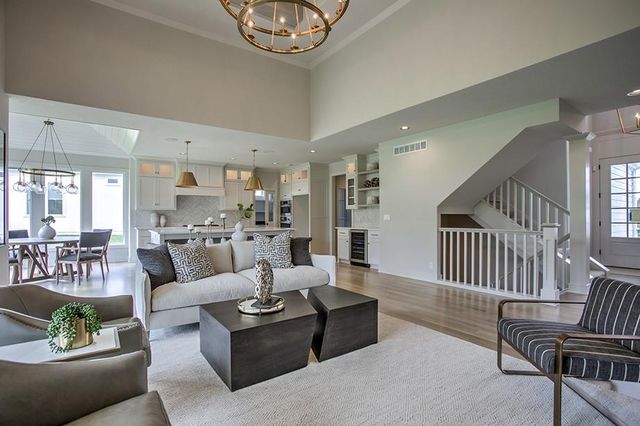 16901 Parkhill Street, Overland Park, KS 66221