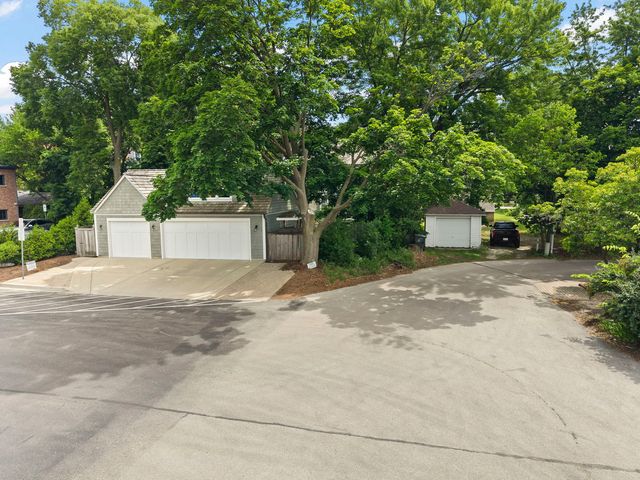 119 S Ellsworth Street, Naperville, IL 60540