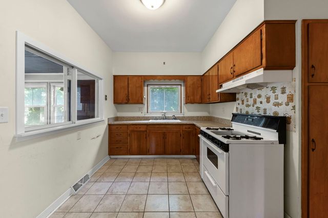 119 S Ellsworth Street, Naperville, IL 60540