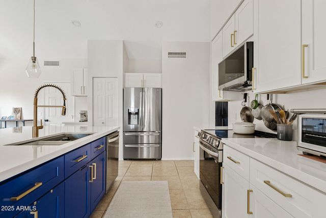 4949 E GARY Street, Mesa, AZ 85205