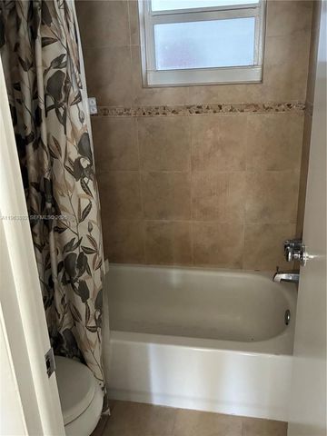 3770 NE 171st St 308, North Miami Beach, FL 33160