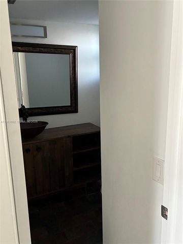 3770 NE 171st St 308, North Miami Beach, FL 33160