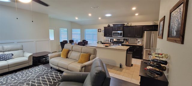 10017 Clemmons Road, Fort Worth, TX 76108
