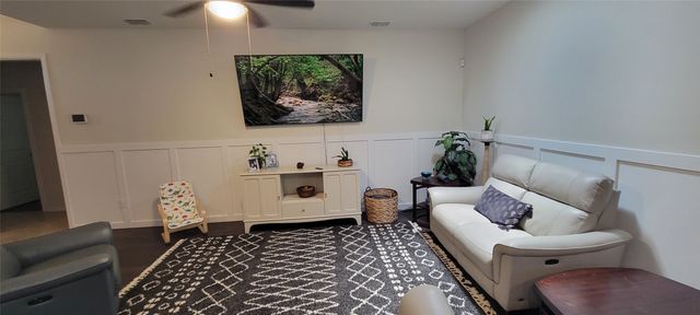 10017 Clemmons Road, Fort Worth, TX 76108