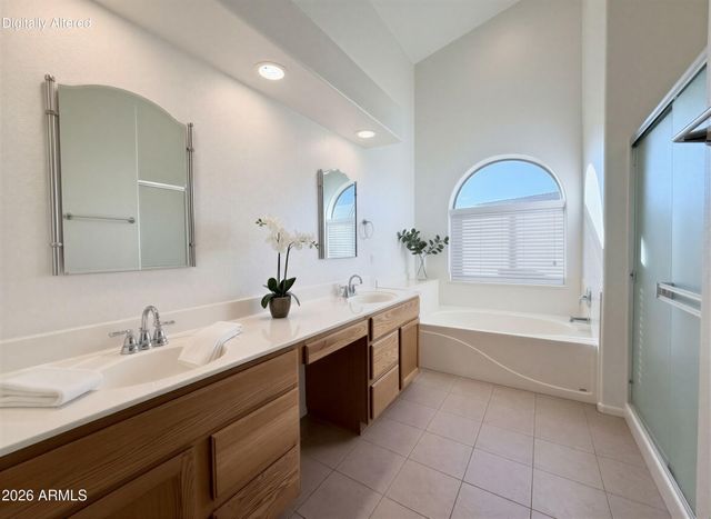 1135 E Cottonwood Lane, Phoenix, AZ 85048