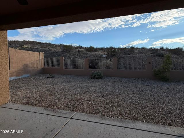 1135 E Cottonwood Lane, Phoenix, AZ 85048
