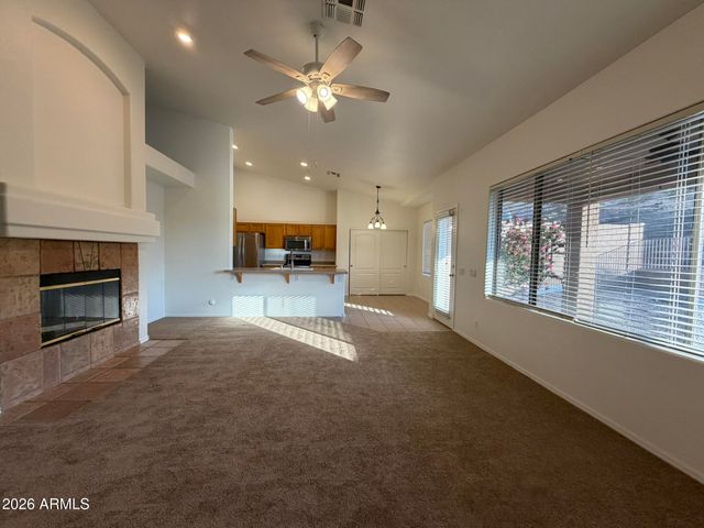 1135 E Cottonwood Lane, Phoenix, AZ 85048