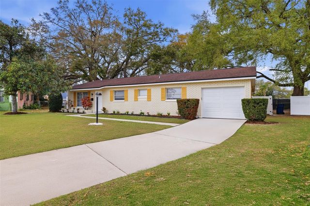 2327 W KNOLLWOOD PLACE, Tampa, FL 33604