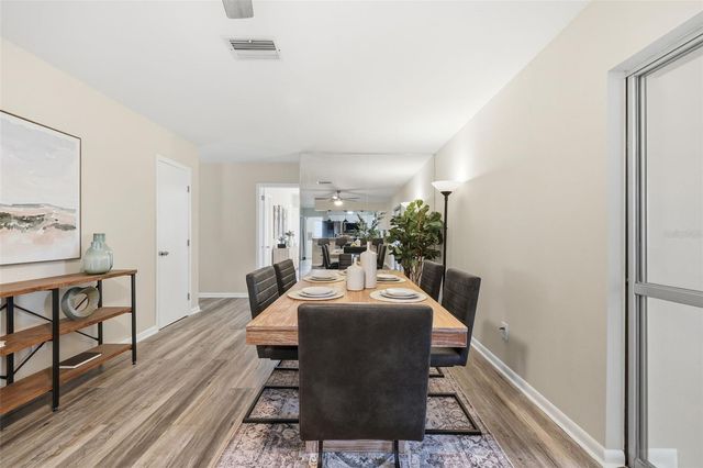 2327 W KNOLLWOOD PLACE, Tampa, FL 33604