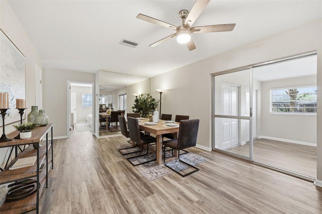 2327 W KNOLLWOOD PLACE, Tampa, FL 33604