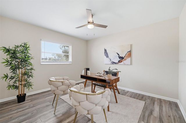 2327 W KNOLLWOOD PLACE, Tampa, FL 33604