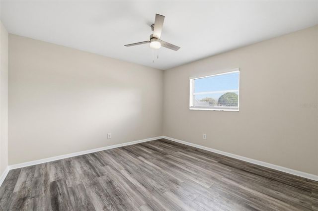 2327 W KNOLLWOOD PLACE, Tampa, FL 33604