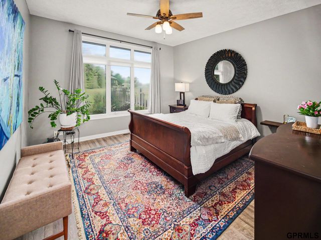 2948 Park Place Drive, Lincoln, NE 68506