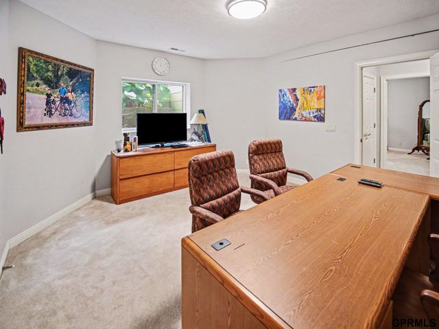 2948 Park Place Drive, Lincoln, NE 68506