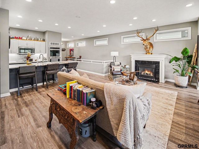 2948 Park Place Drive, Lincoln, NE 68506