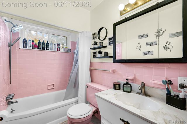 18222 Fox Street, Redford Charter Township, MI 48240