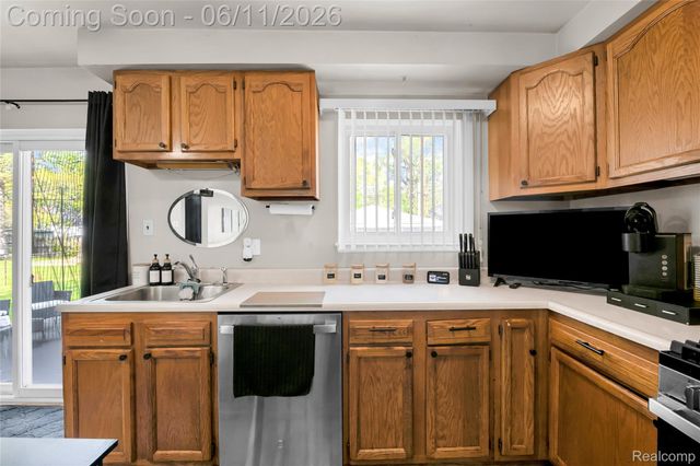 18222 Fox Street, Redford Charter Township, MI 48240