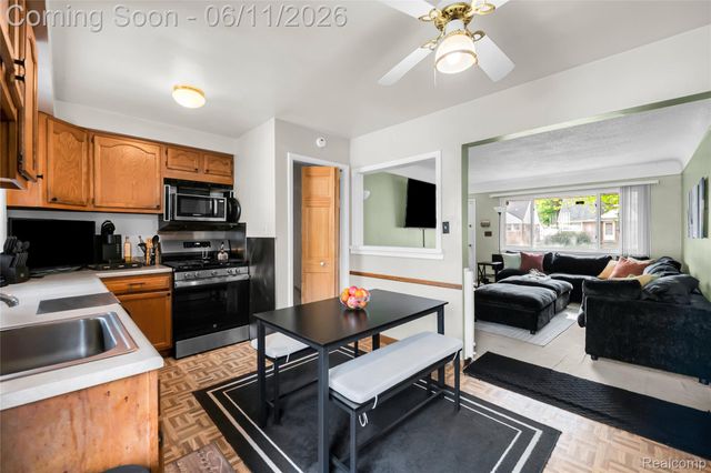 18222 Fox Street, Redford Charter Township, MI 48240