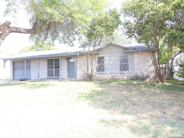 831 NORTH BLVD, Universal City, TX 78148