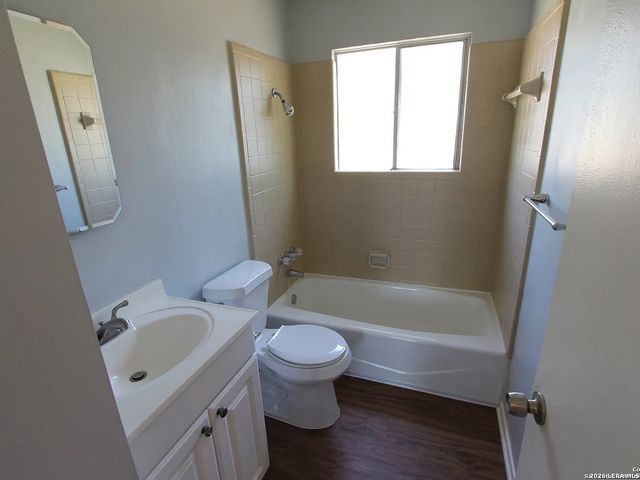 831 NORTH BLVD, Universal City, TX 78148