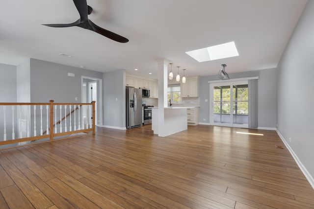 50 Kendal Road, Elk Grove Village, IL 60007